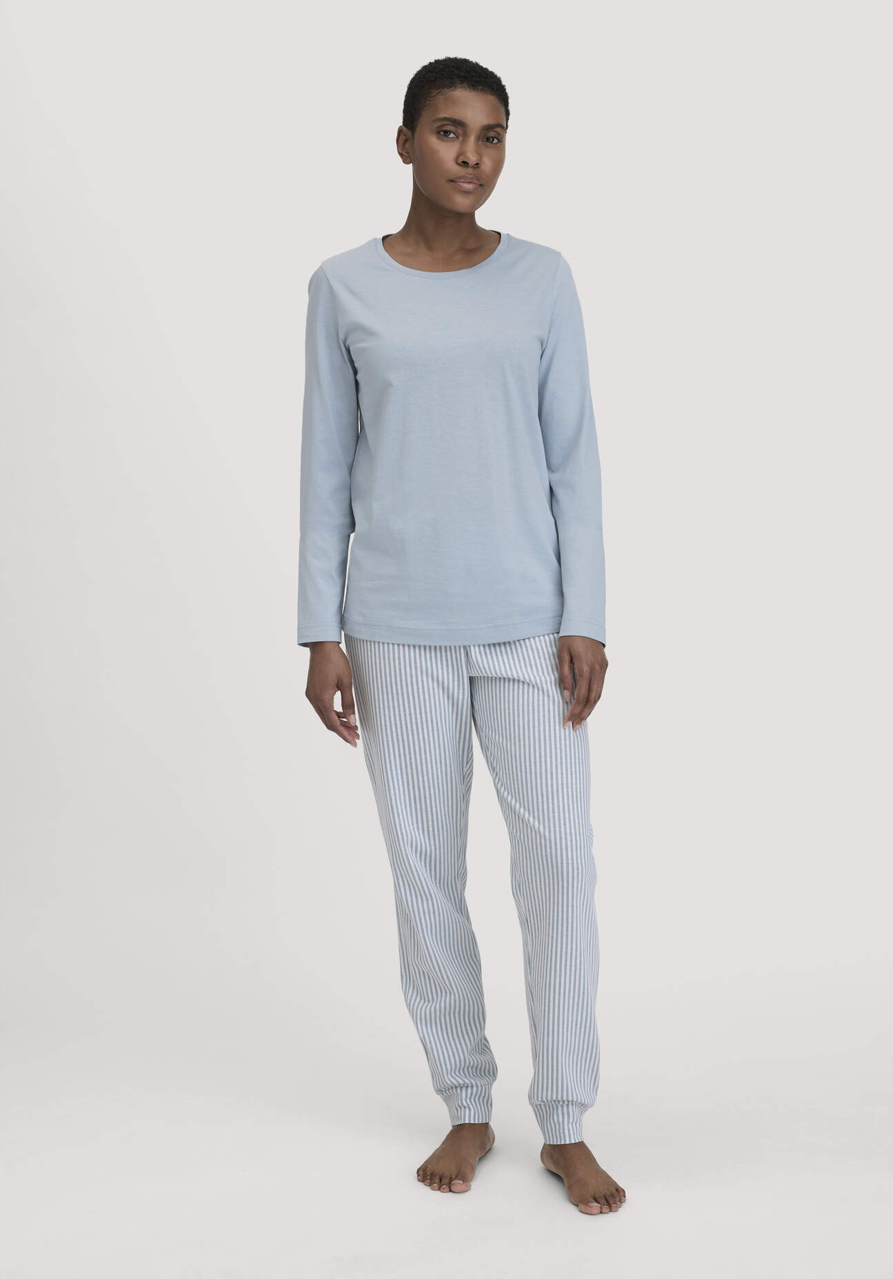 hessnatur Damen Pyjama Regular PURE COTTON aus Bio-Baumwolle - blau Größe 36