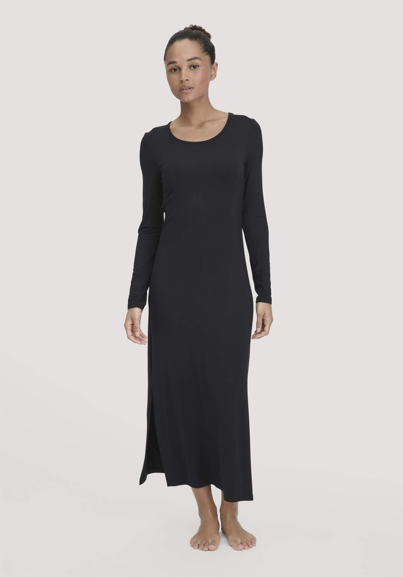 hessnatur Damen Nachthemd PURE FLOW aus TENCEL™ Modal - schwarz Größe 38
