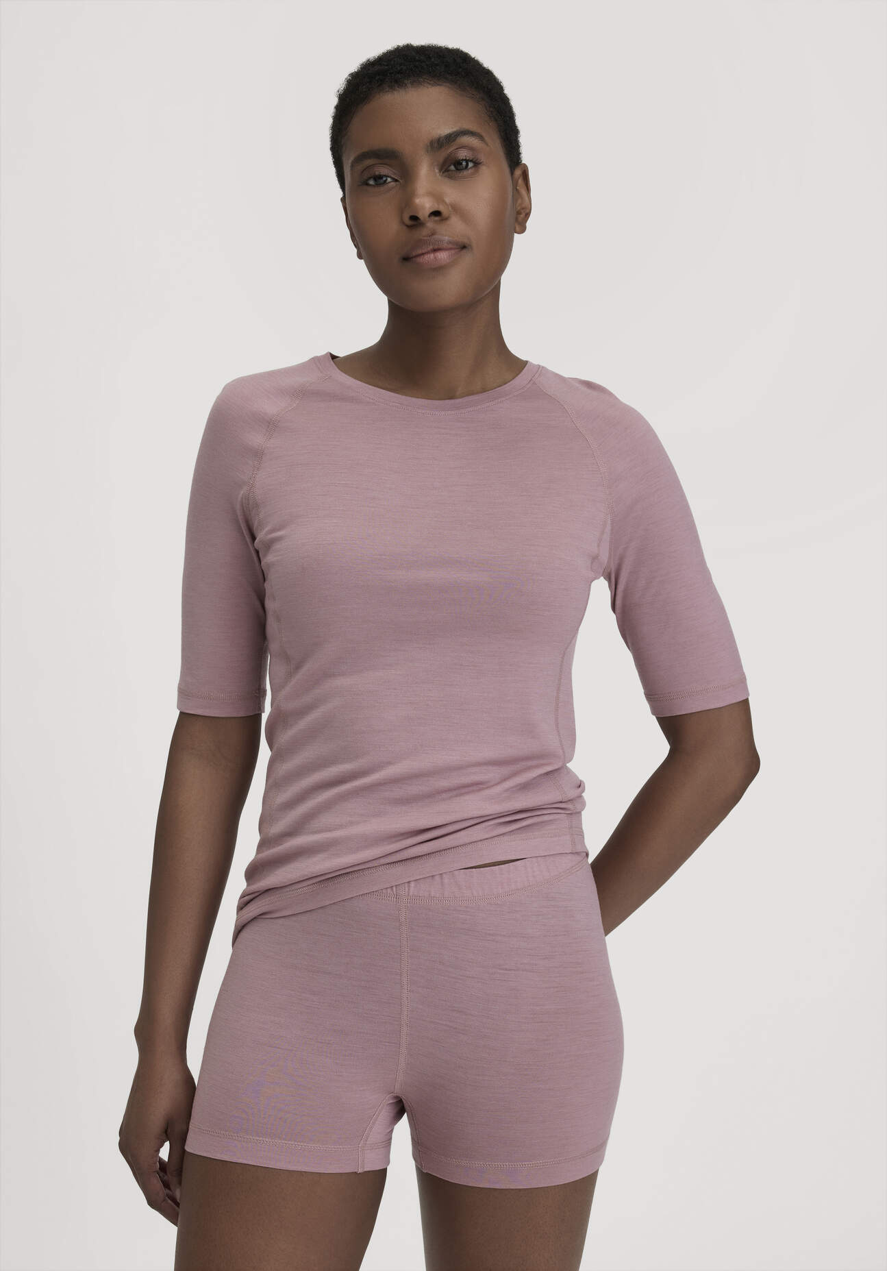 hessnatur Damen Wool-Silk Panty Regular Cut aus Bio-Merinowolle mit Seide - lila Größe 38