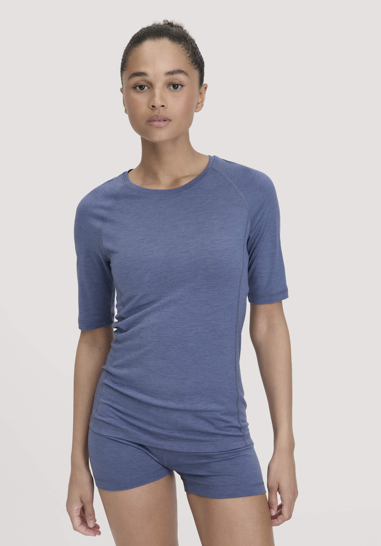 hessnatur Damen Wool-Silk T-Shirt aus Bio-Merinowolle mit Seide - blau Größe 48