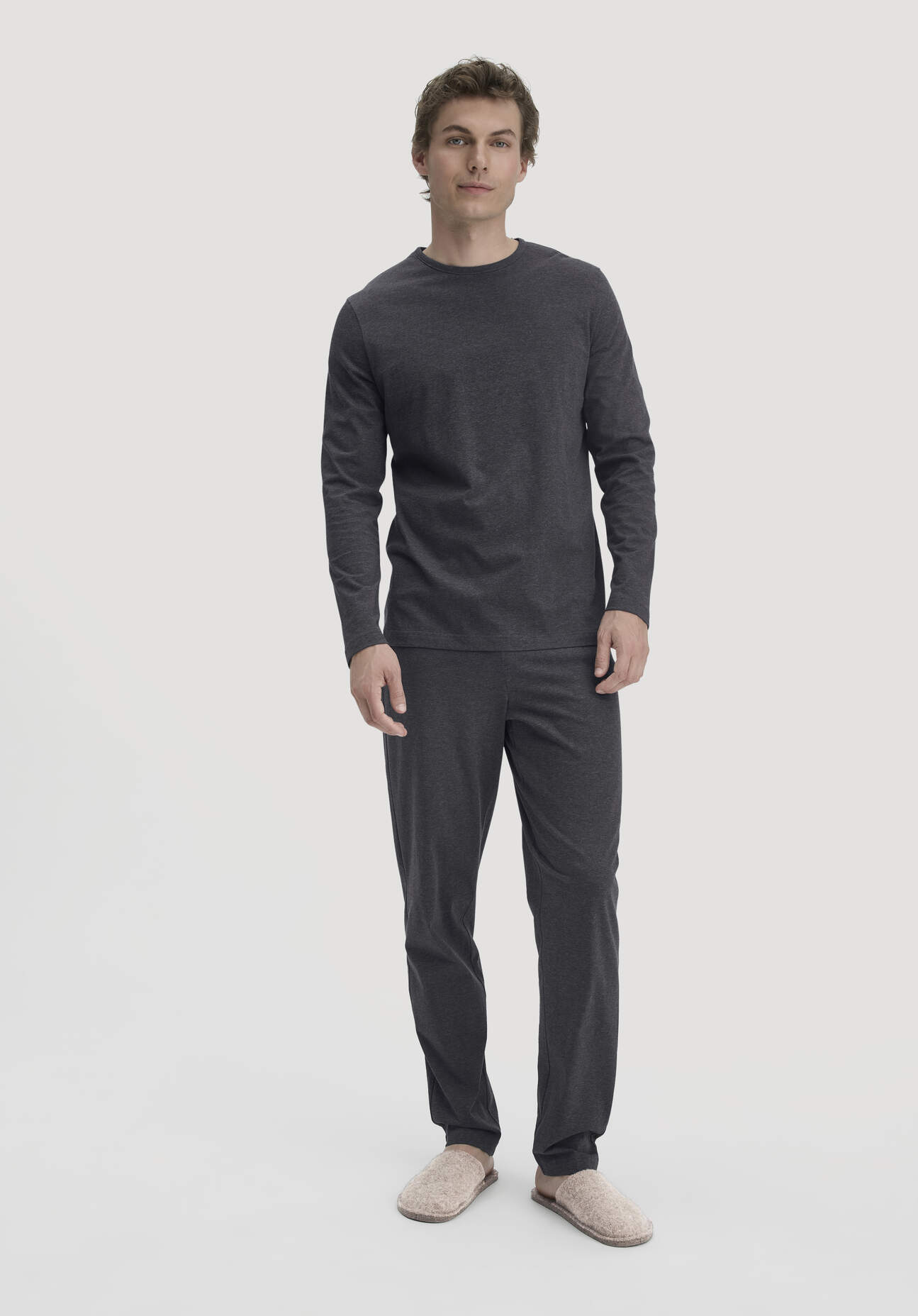 hessnatur Herren Pyjama PURE COTTON aus Bio-Baumwolle - grau Größe 52