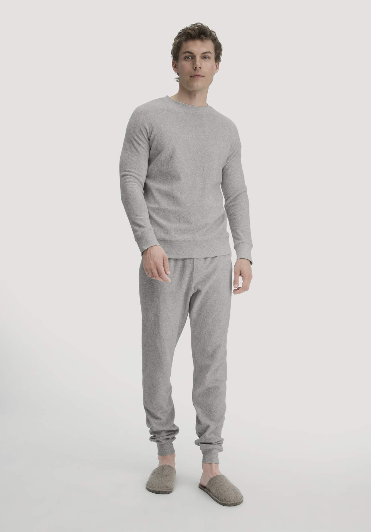 hessnatur Herren Frottee Schlafshirt PURE COTTON aus Bio-Baumwolle - grau Größe 48