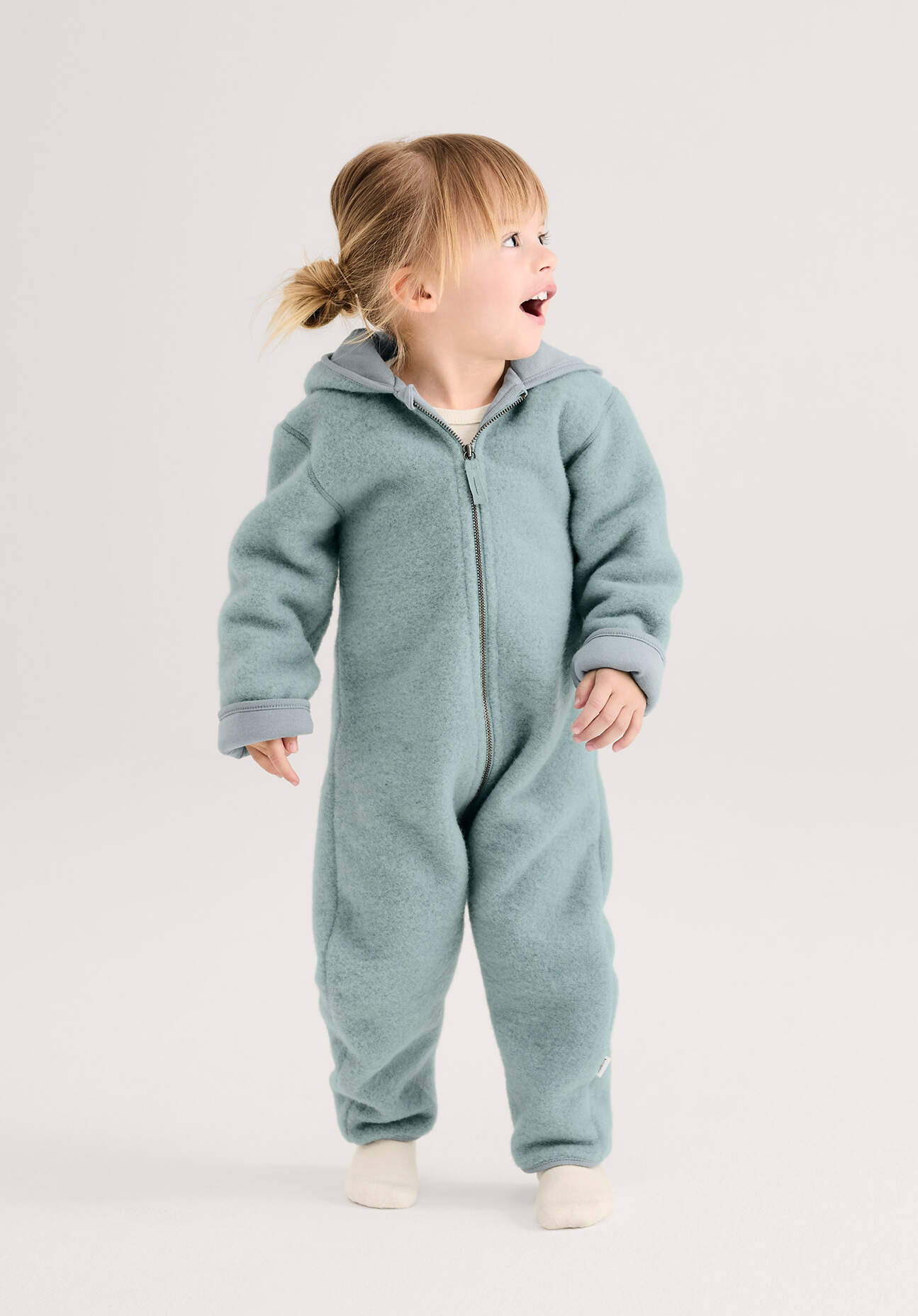 hessnatur Baby Wollfleece Overall aus Bio-Merinowolle - grün Größe 50/56