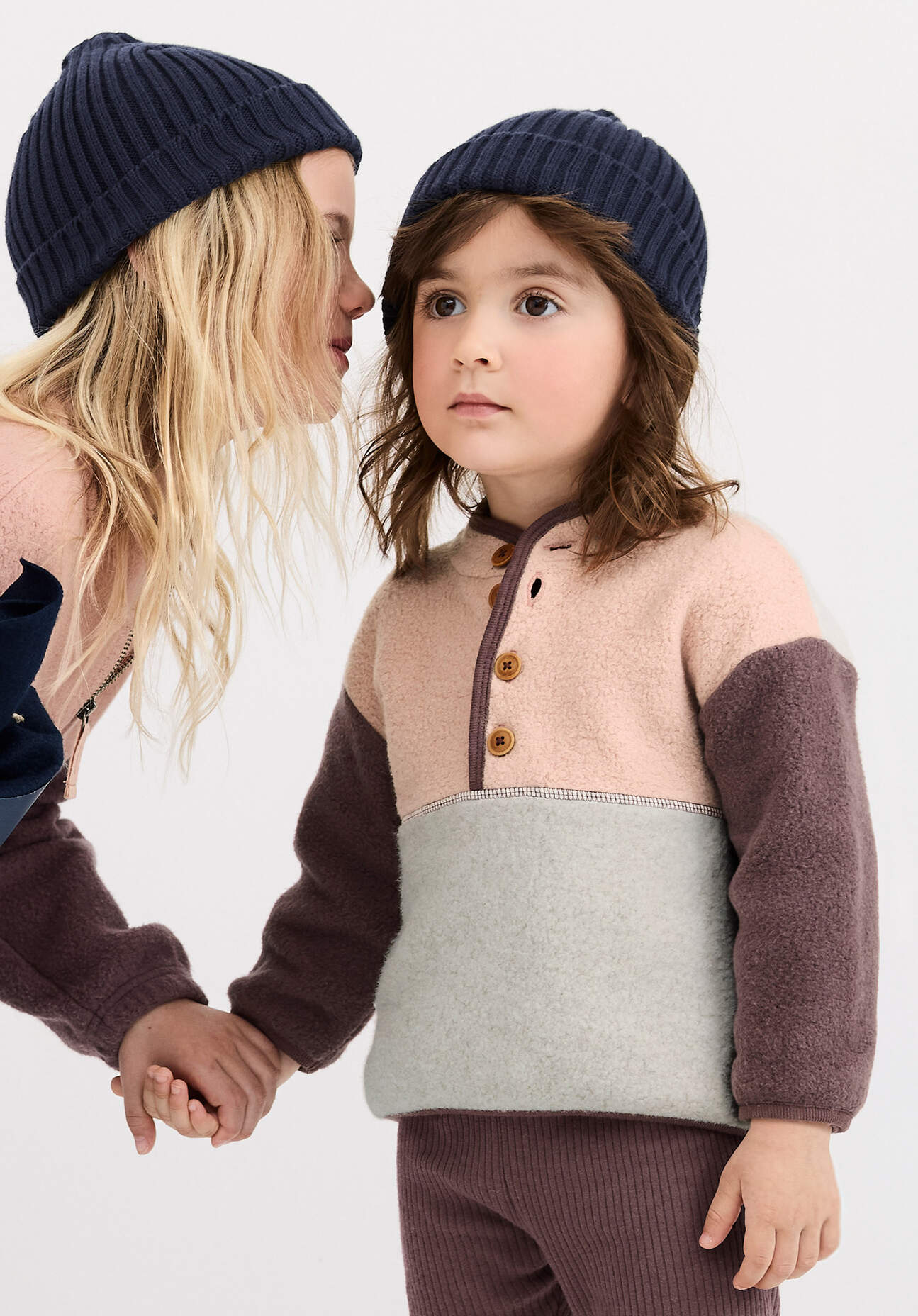 hessnatur Baby Fleece Troyer Colourblock aus Bio-Baumwolle - lila Größe 62/68