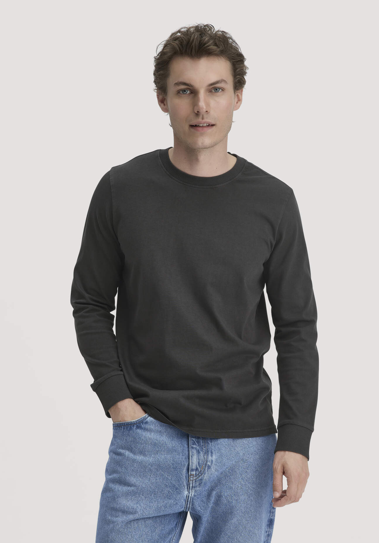 hessnatur Herren Heavy Jersey Longsleeve Relaxed aus Bio-Baumwolle - grau Grösse46