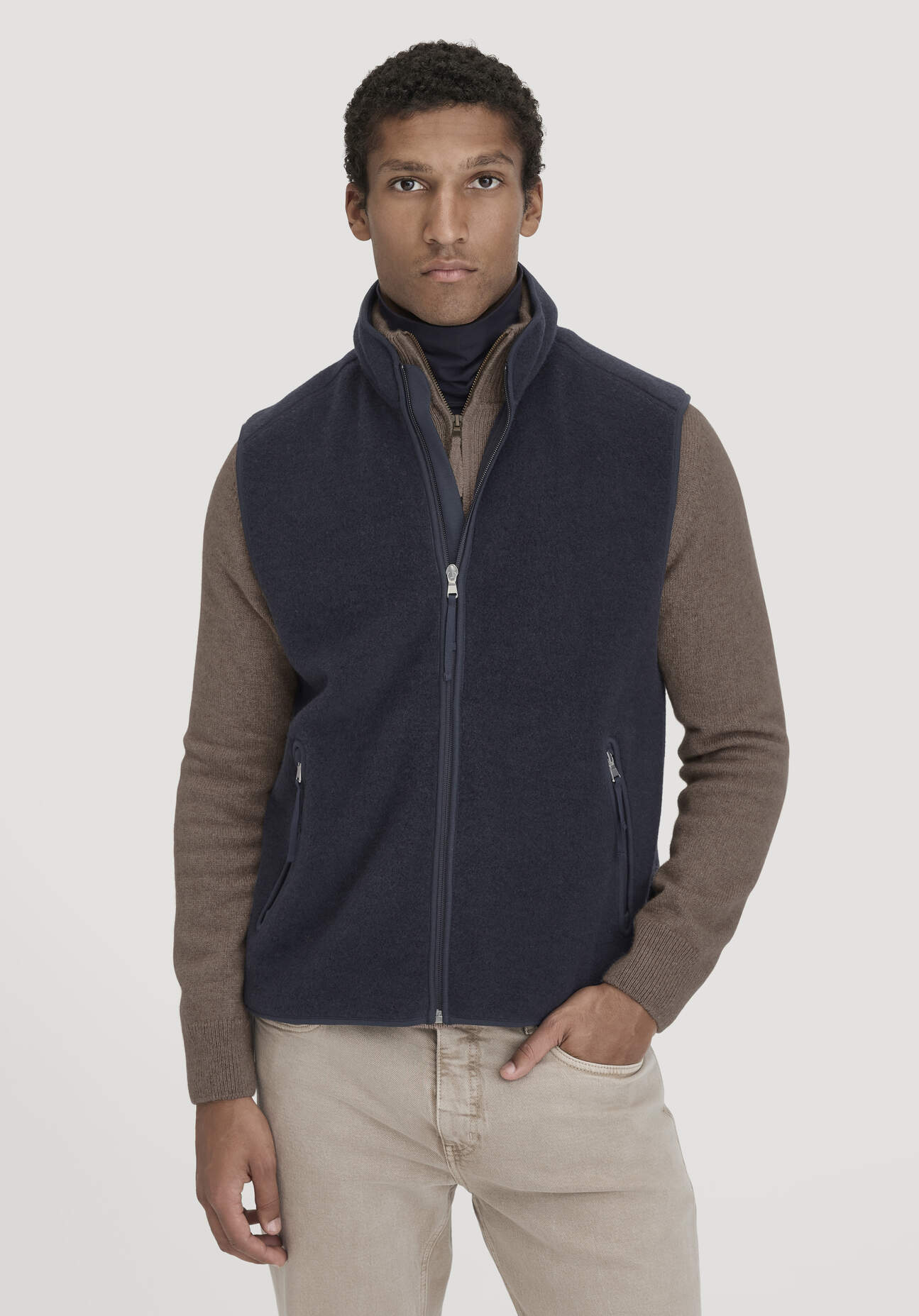 hessnatur Herren Wollfleece Weste Regular aus Bio-Merinowolle - blau Größe 52