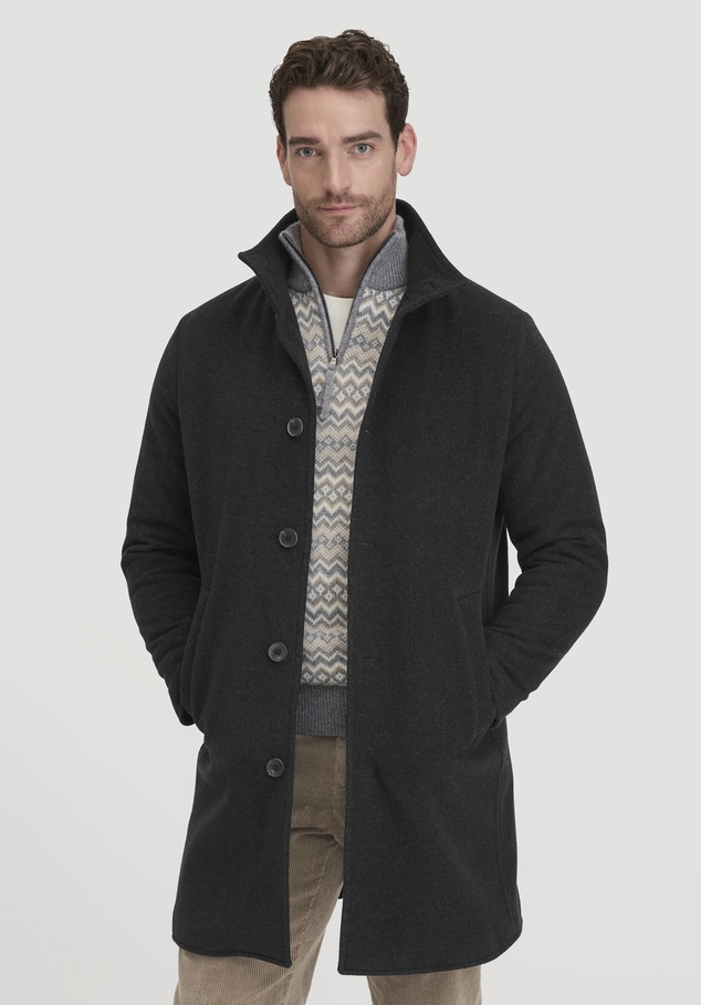 Regular wool coat made of pure organic virgin wool