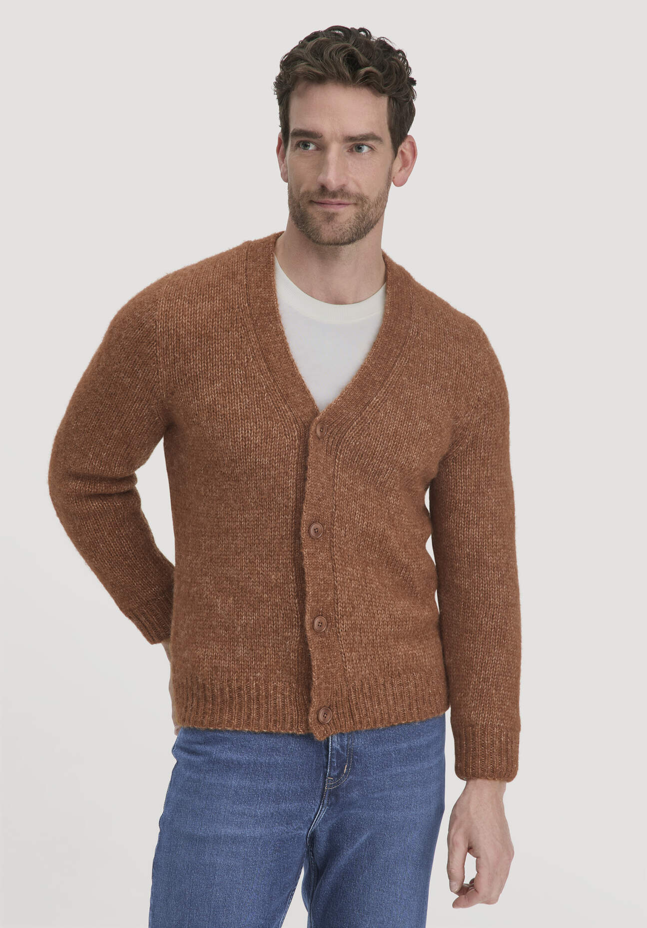 Thumbnail - hessnatur Herren Strick Jacke Relaxed aus Alpaka mit Bio-Baumwolle - braun - Größe XL