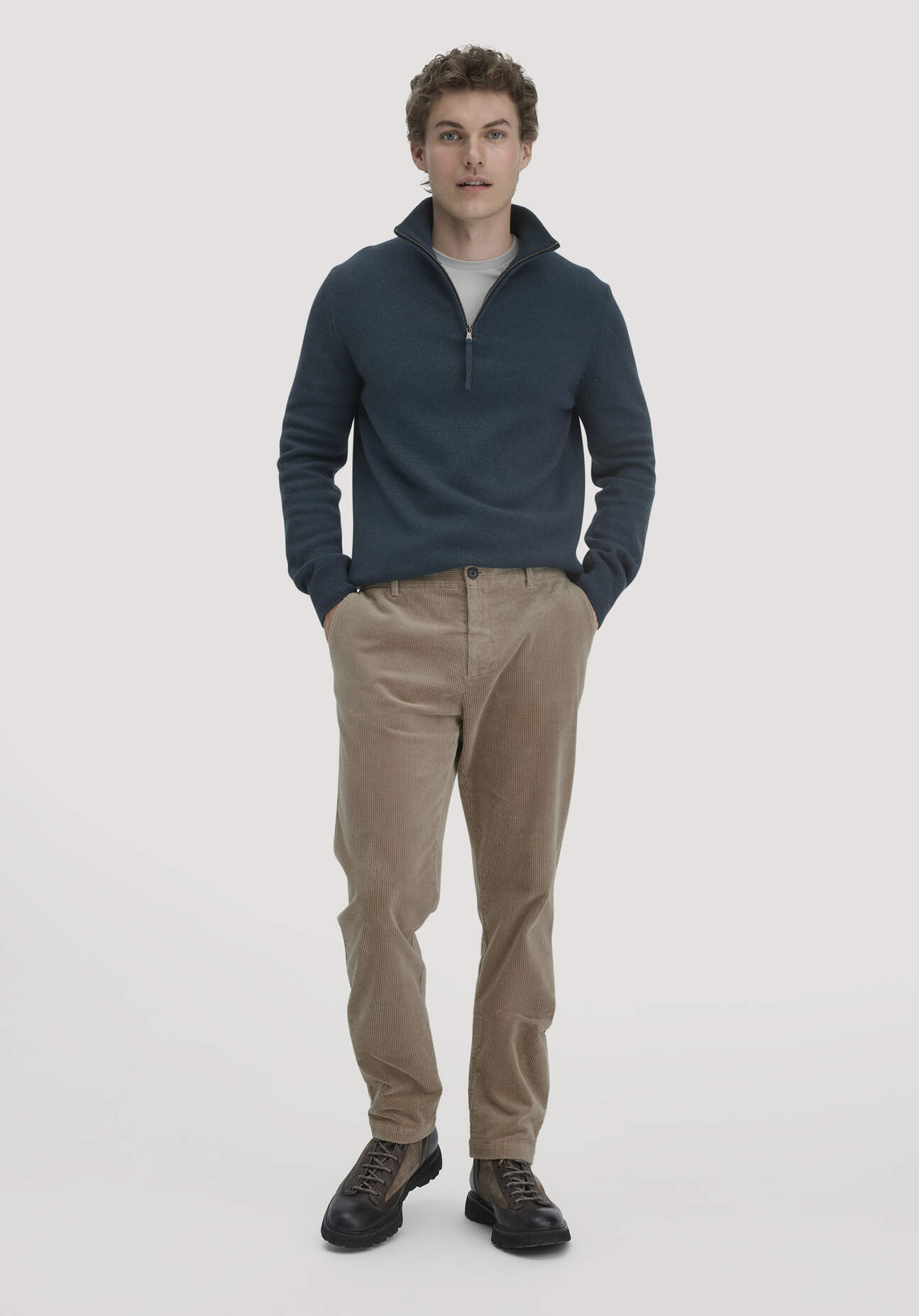 hessnatur Herren Cordhose LENN Regular aus Bio-Baumwolle - beige Größe 36/34