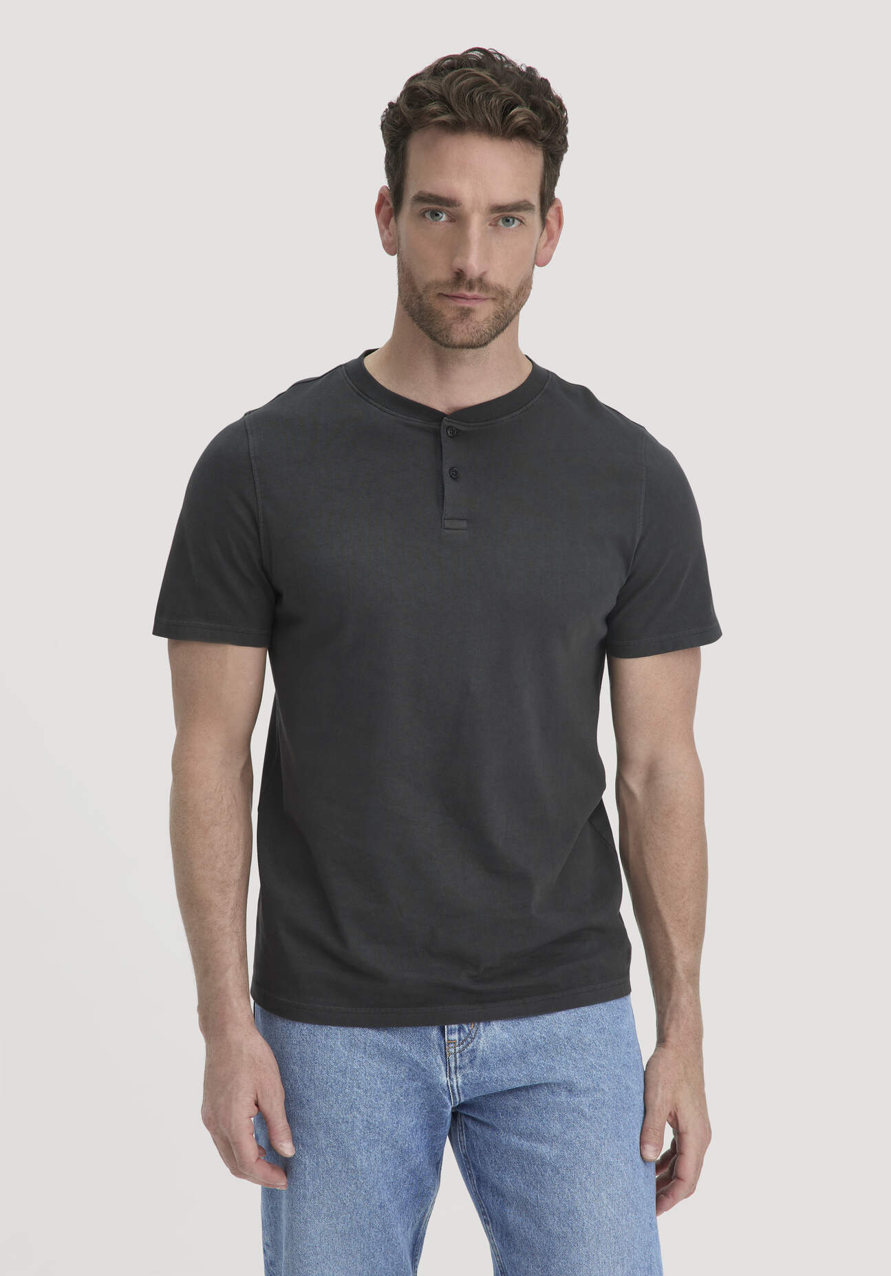 Thumbnail - hessnatur Herren Heavy Jersey Henley Shirt Relaxed aus Bio-Baumwolle - grau - Größe 48