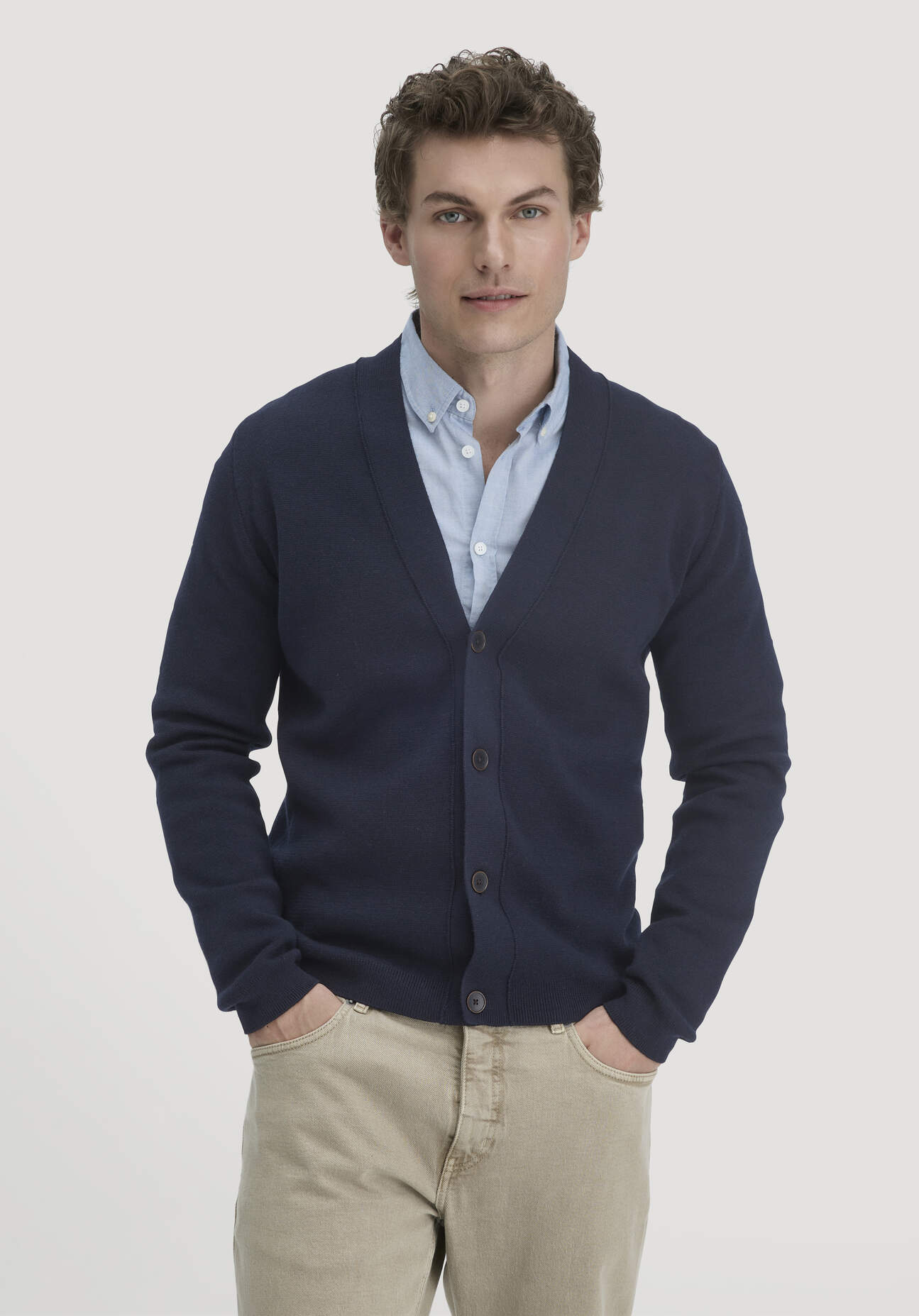 hessnatur Herren Milano Strick-Cardigan Regular aus Bio-Merinowolle und Bio-Baumwolle - blau Größe S