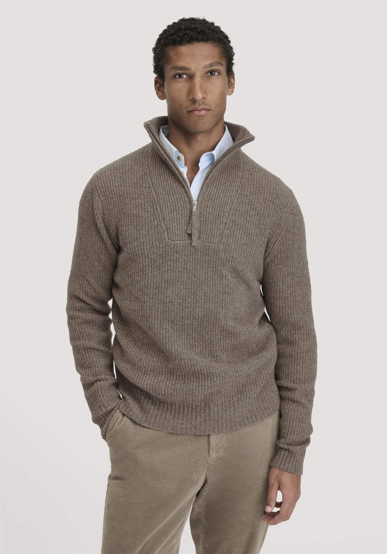 hessnatur Herren Strick Troyer Regular aus Yak- und Schurwolle - beige Größe XL