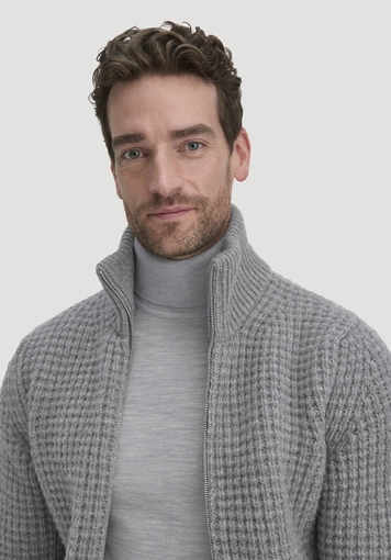 Knitted turtleneck sweater regular made of pure organic merino wool - 3