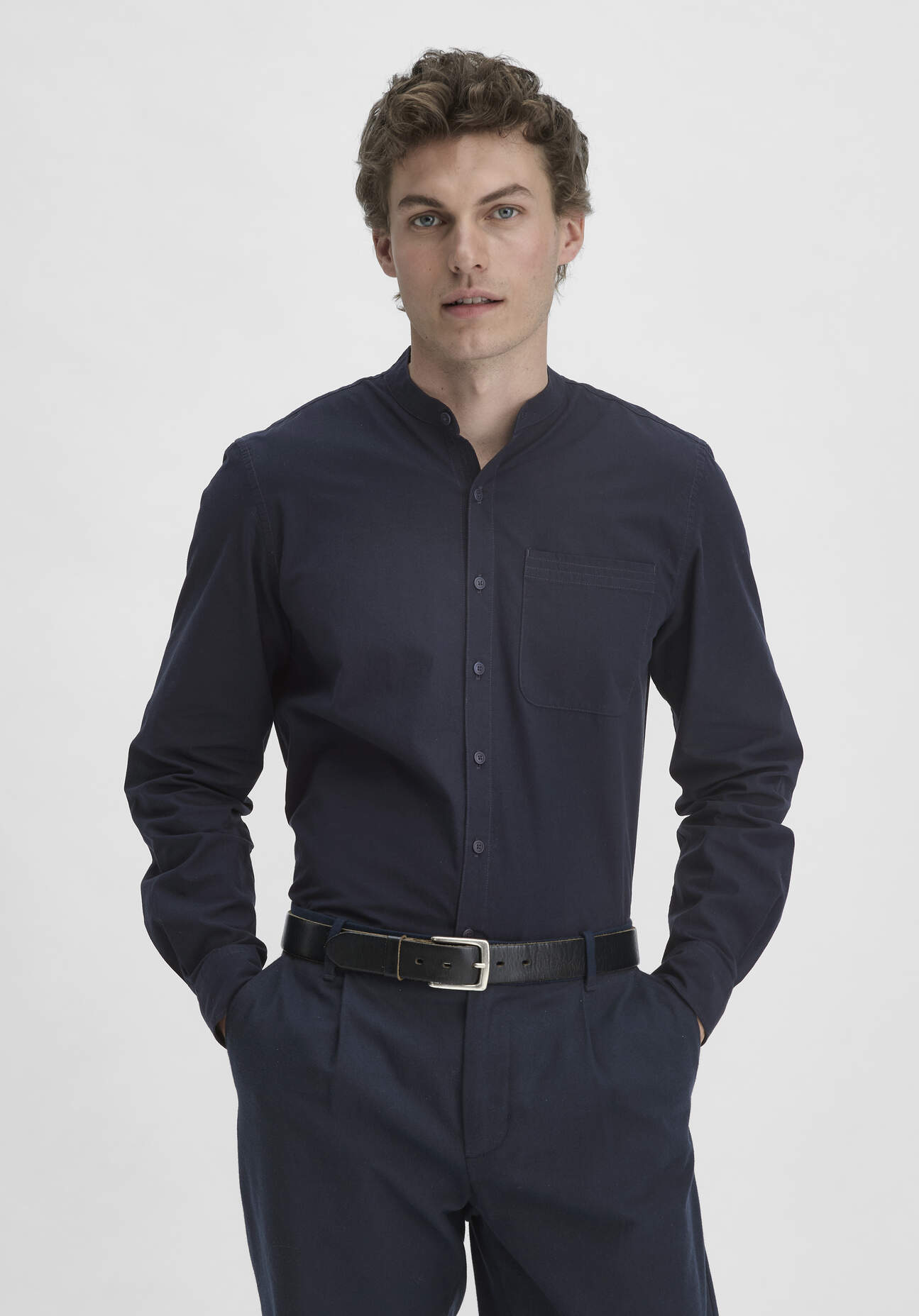 hessnatur Herren Hemd Regular aus Bio-Baumwolle mit Hanf und Yak - blau Größe XL (43/44)
