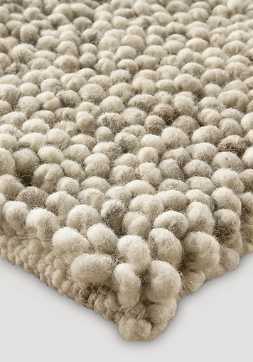 Rhönschaf loop rug made from regional virgin wool