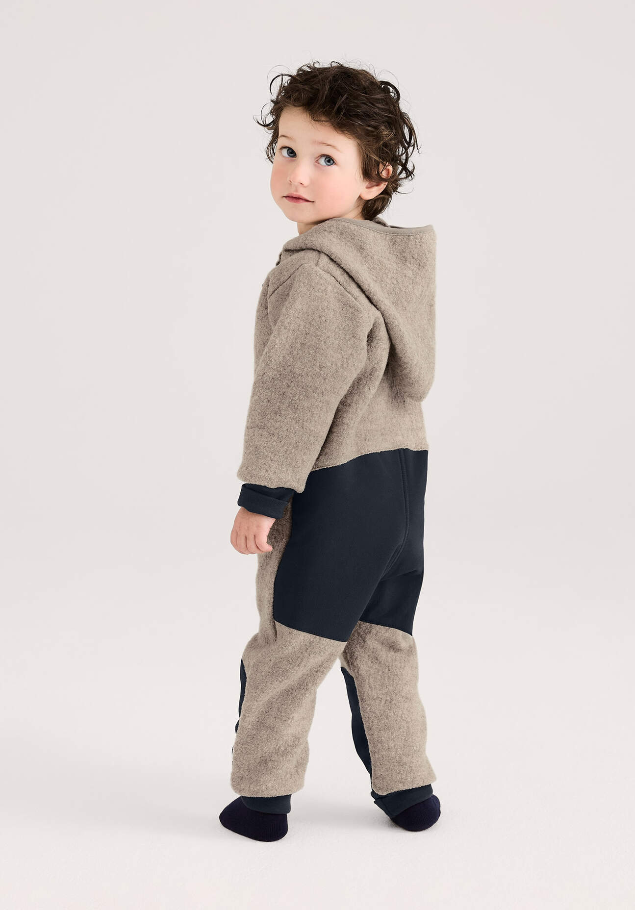 hessnatur Baby Wollwalk Overall aus Bio-Merinowolle mit Softshell - grau Größe 86/92