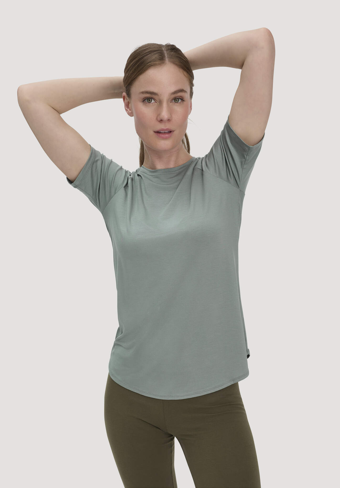 hessnatur Loungewear T-Shirt Regular ACTIVE COMFORT aus TENCEL™ Lyocell - grün Größe 36
