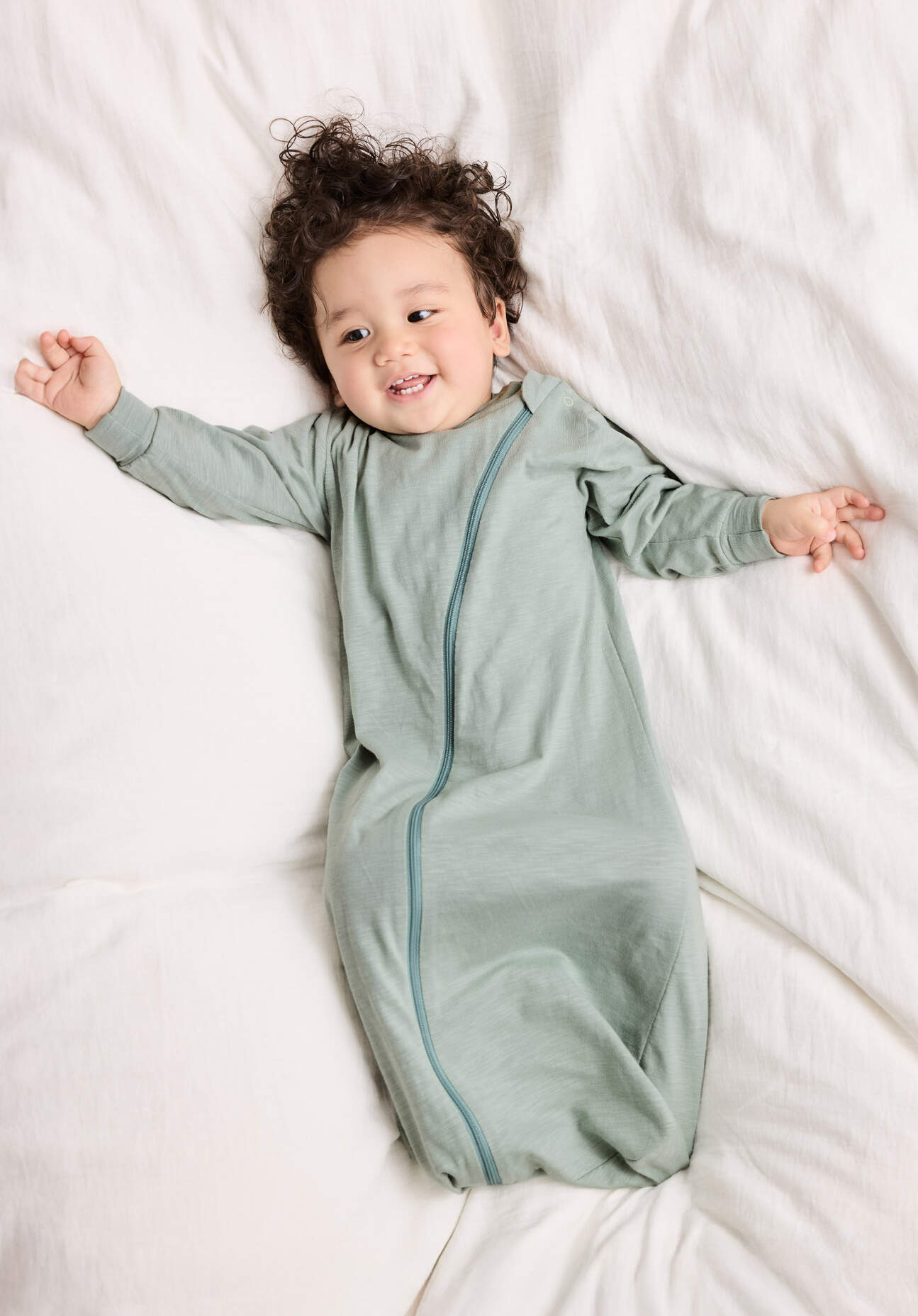 hessnatur Baby Light Slub Jersey Schlafsack aus Bio-Baumwolle TOG 0,5 - grün - Größe 110cm