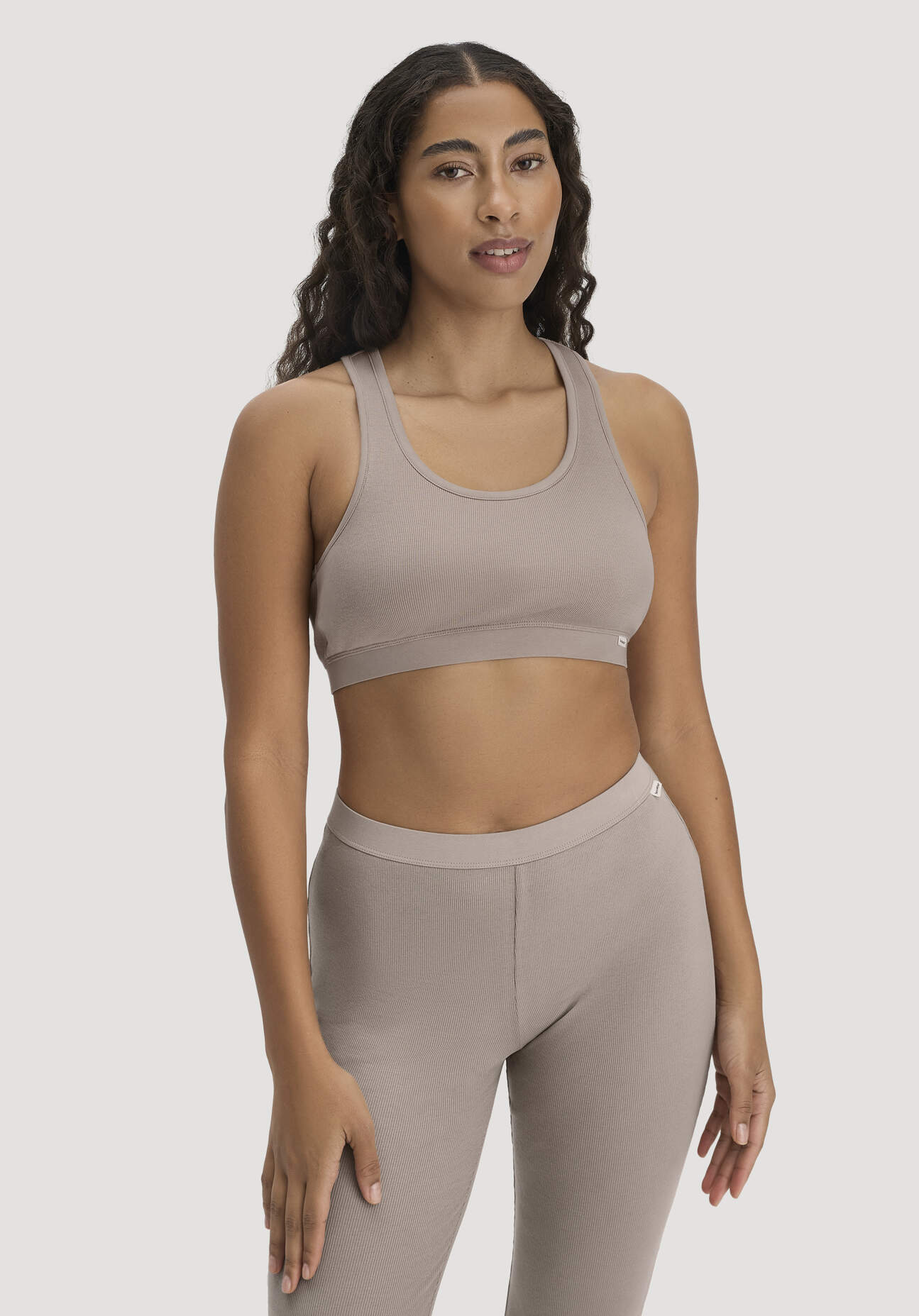 hessnatur Damen Bustier Racerback SOFT RIB aus Bio-Baumwolle - beige Größe 38
