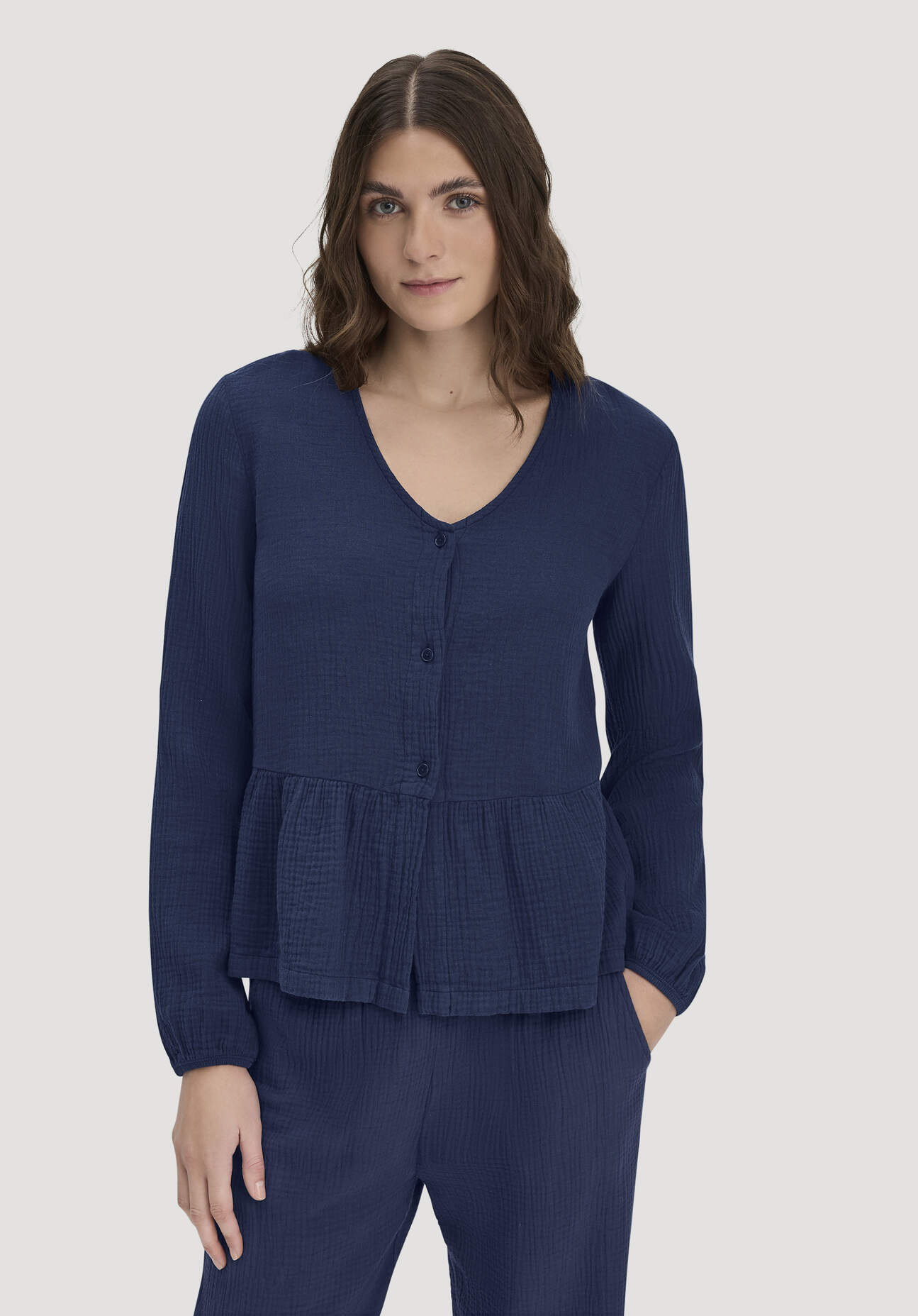 hessnatur Damen Musselin Pyjamabluse PURE COMFORT aus Bio-Baumwolle - blau Größe 36