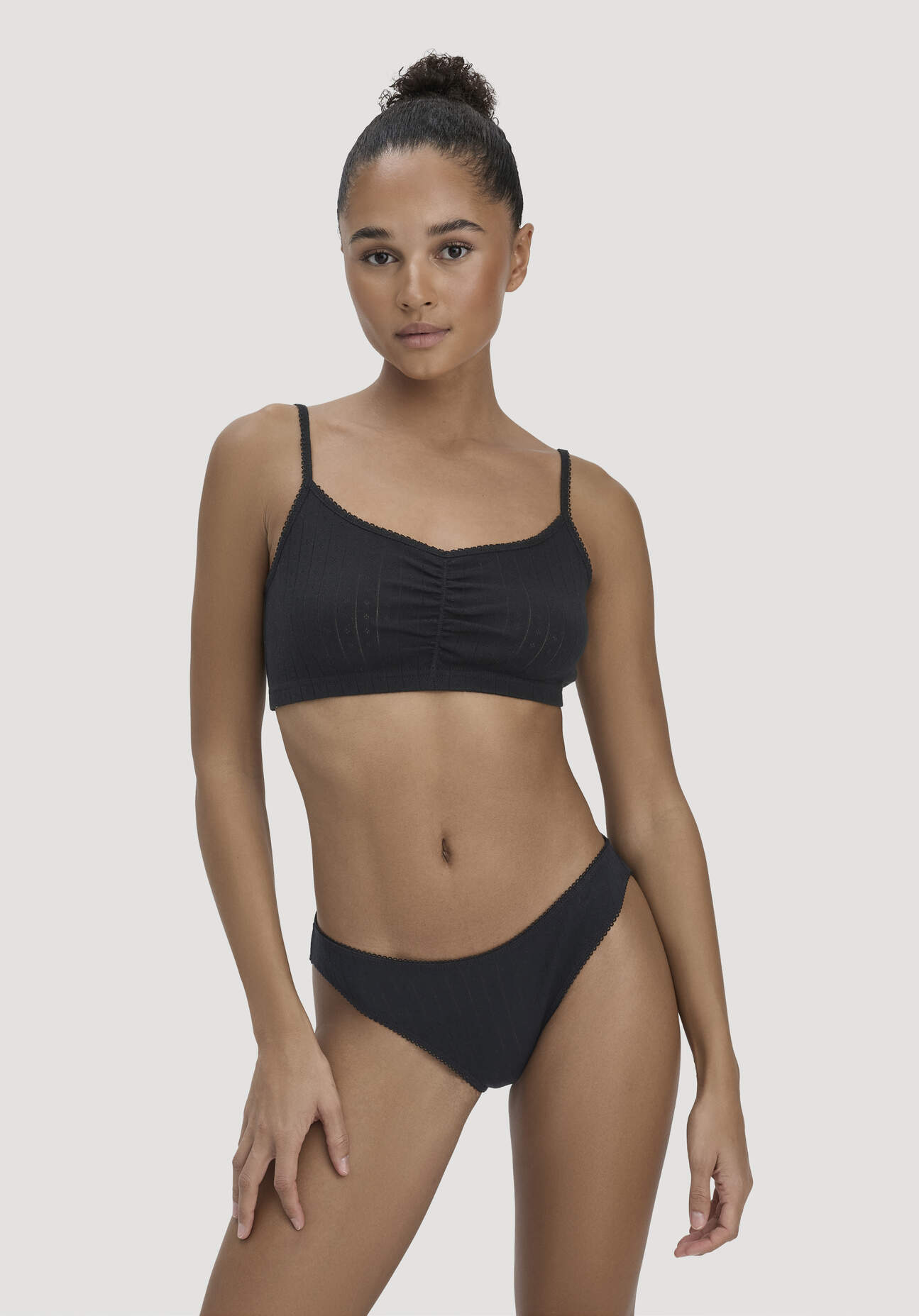 hessnatur Damen Pointelle Bustier PURE COTTON aus Bio-Baumwolle - schwarz Größe 36