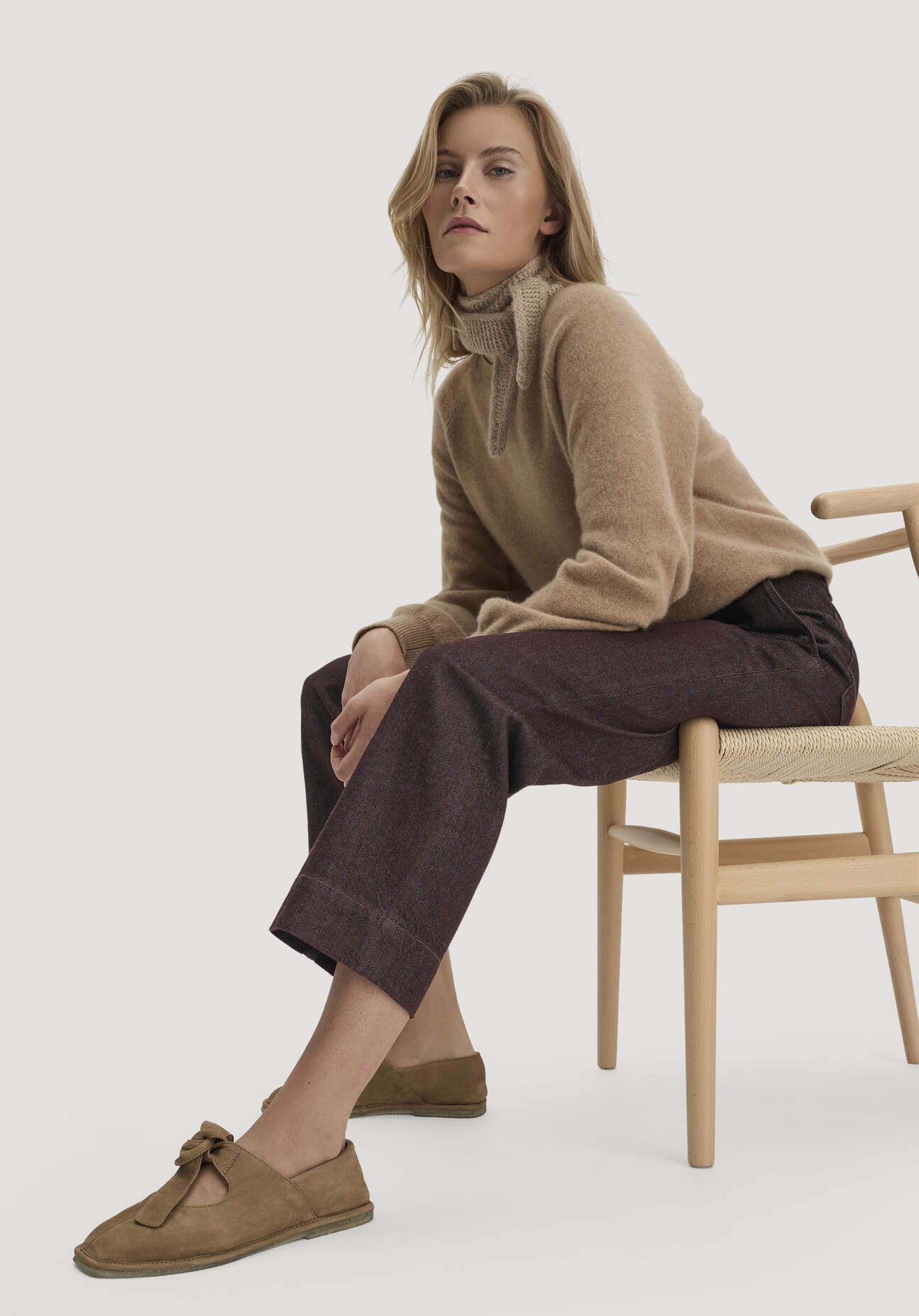 hessnatur Damen Pantolette aus chromfrei gegerbtem Nubuk-Leder - braun Größe 39