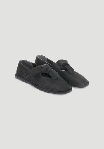 Ballerina aus Nubuk-Leder