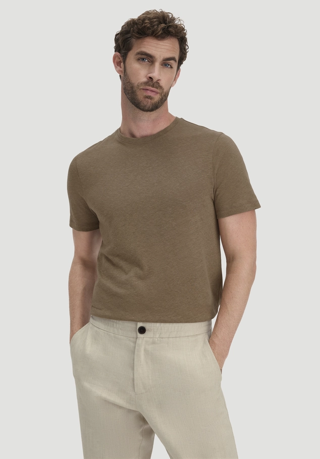 Regular T-shirt made of linen and organic cotton