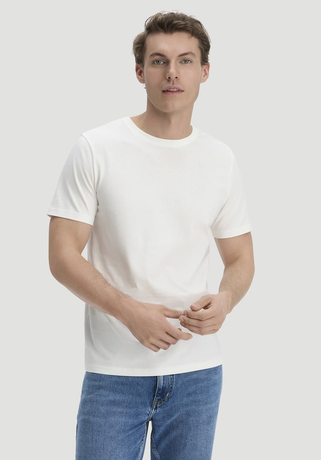 Regular T-shirt made from Regenerative Organic Cotton (ROC)