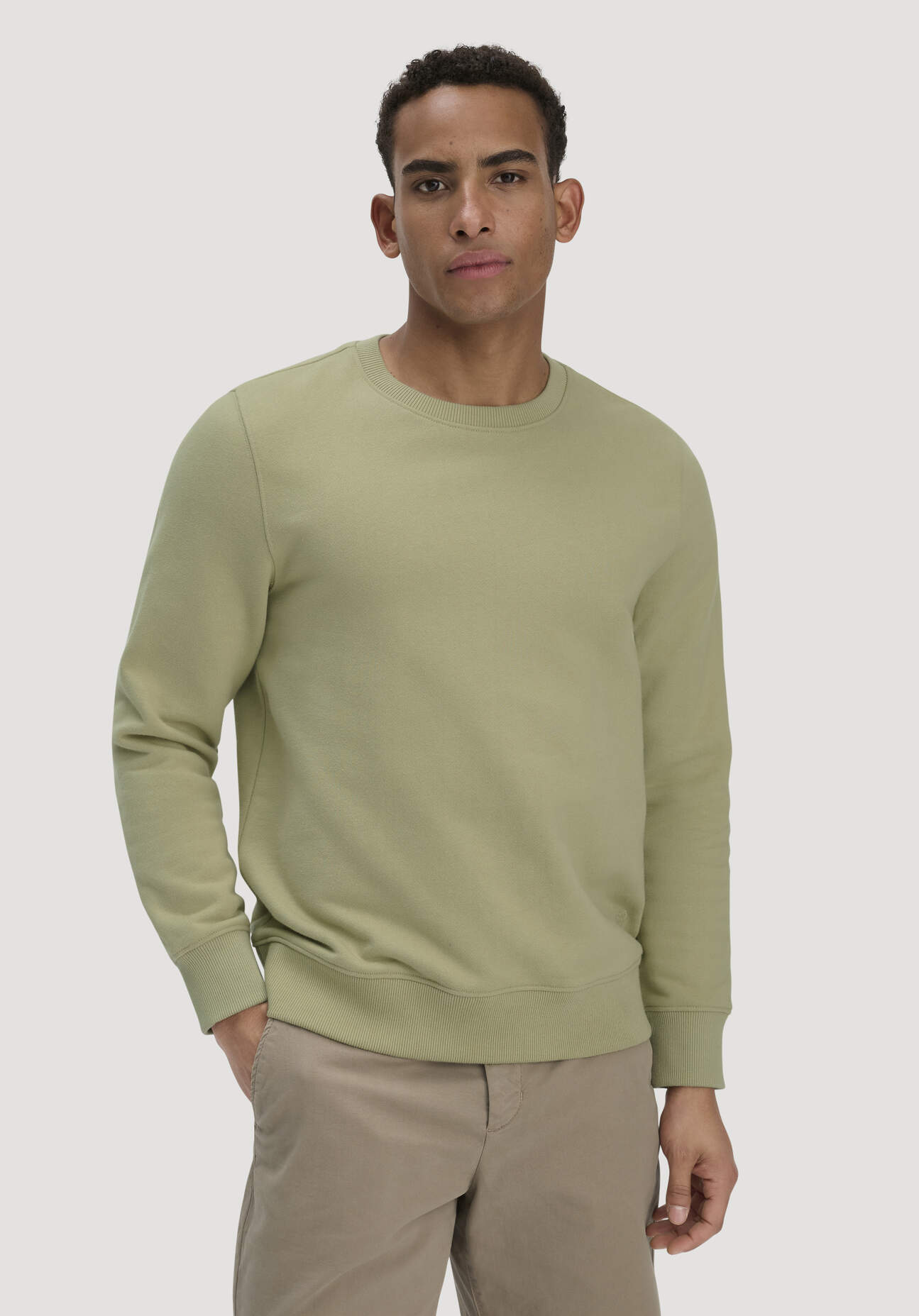 Thumbnail - hessnatur Herren Sweatshirt Regular BETTERRECYCLING aus Bio-Baumwolle - grün - Größe XXL