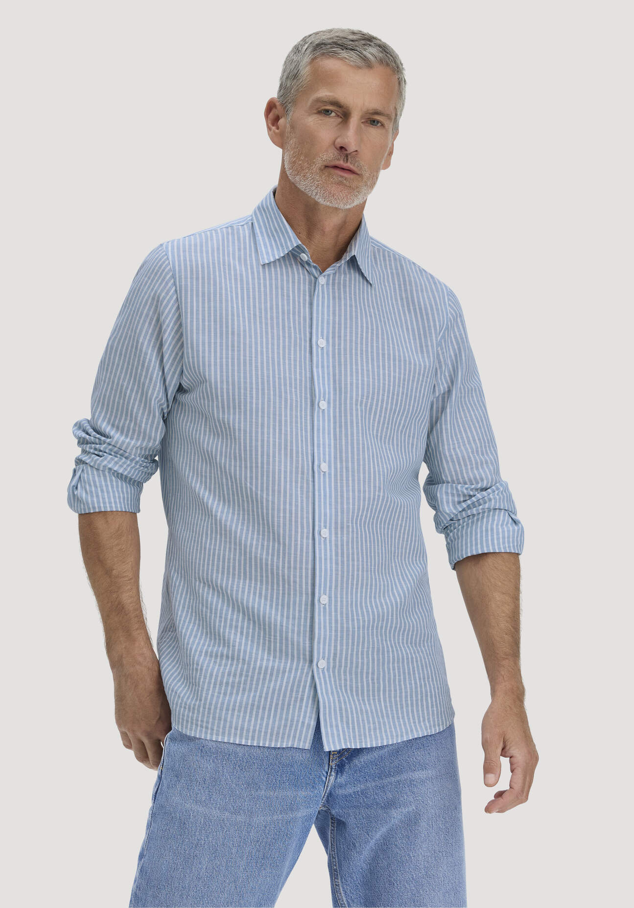 Thumbnail - hessnatur Herren Streifen Hemd Regular aus Bio-Baumwolle mit Leinen - kornblume gestreift - Größe M39/40