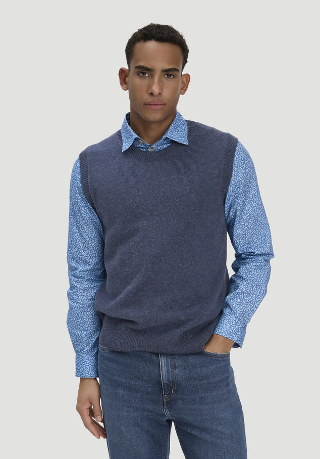 Regular knitted vest made from organic merino wool and organic cotton