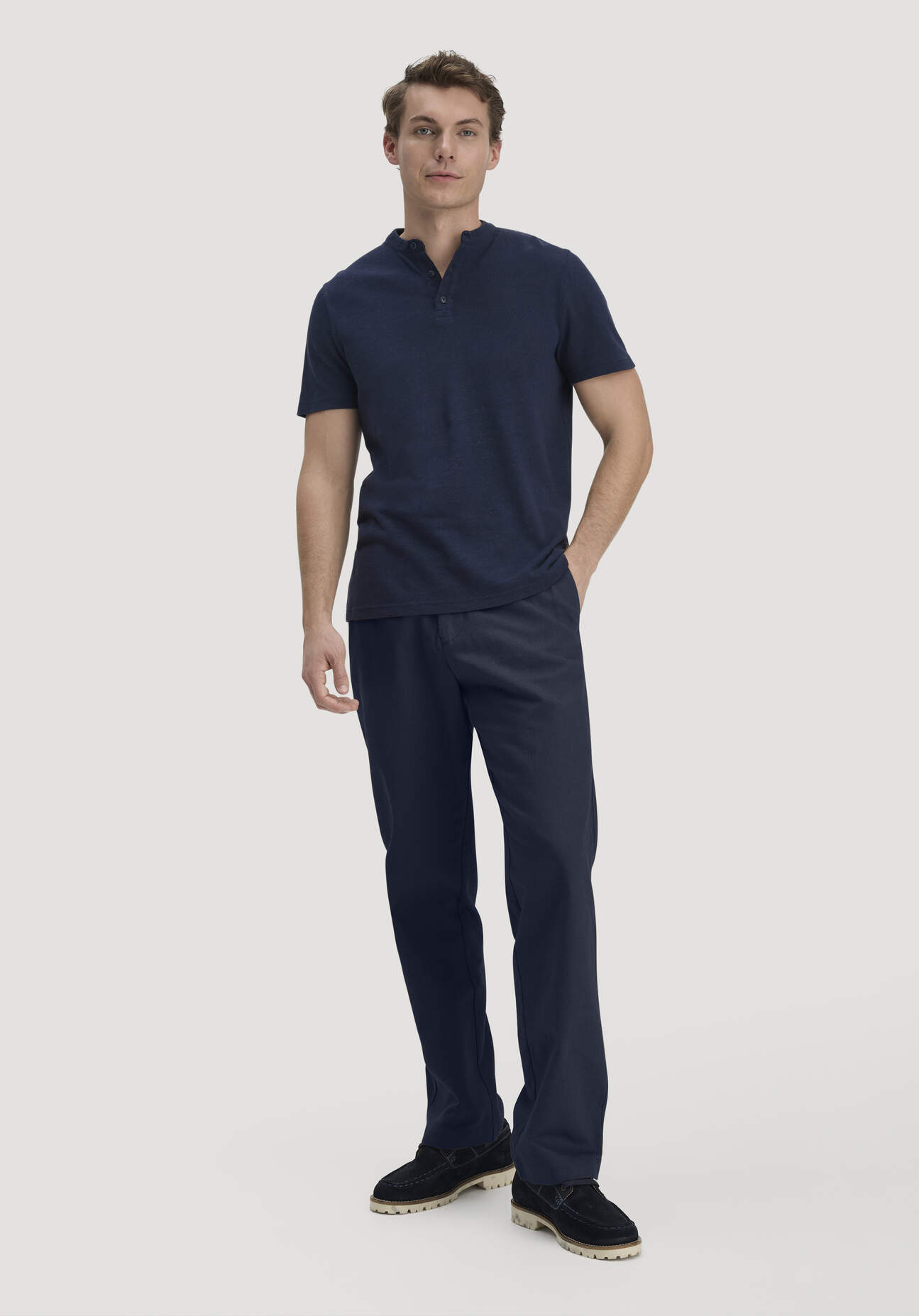 hessnatur Herren Hose ENEA Regular aus Bio-Baumwolle mit Leinen - blau Größe 31/32