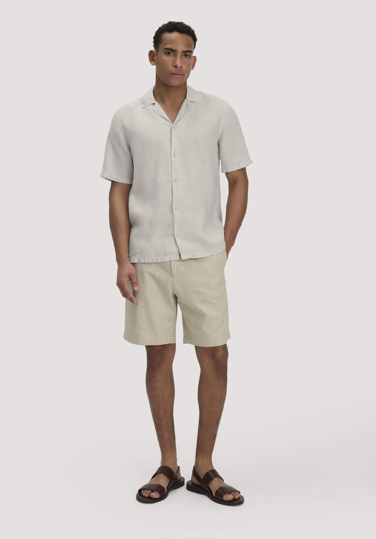 hessnatur Herren Shorts ENEA Relaxed aus Bio-Baumwolle mit Leinen - natur Größe 34