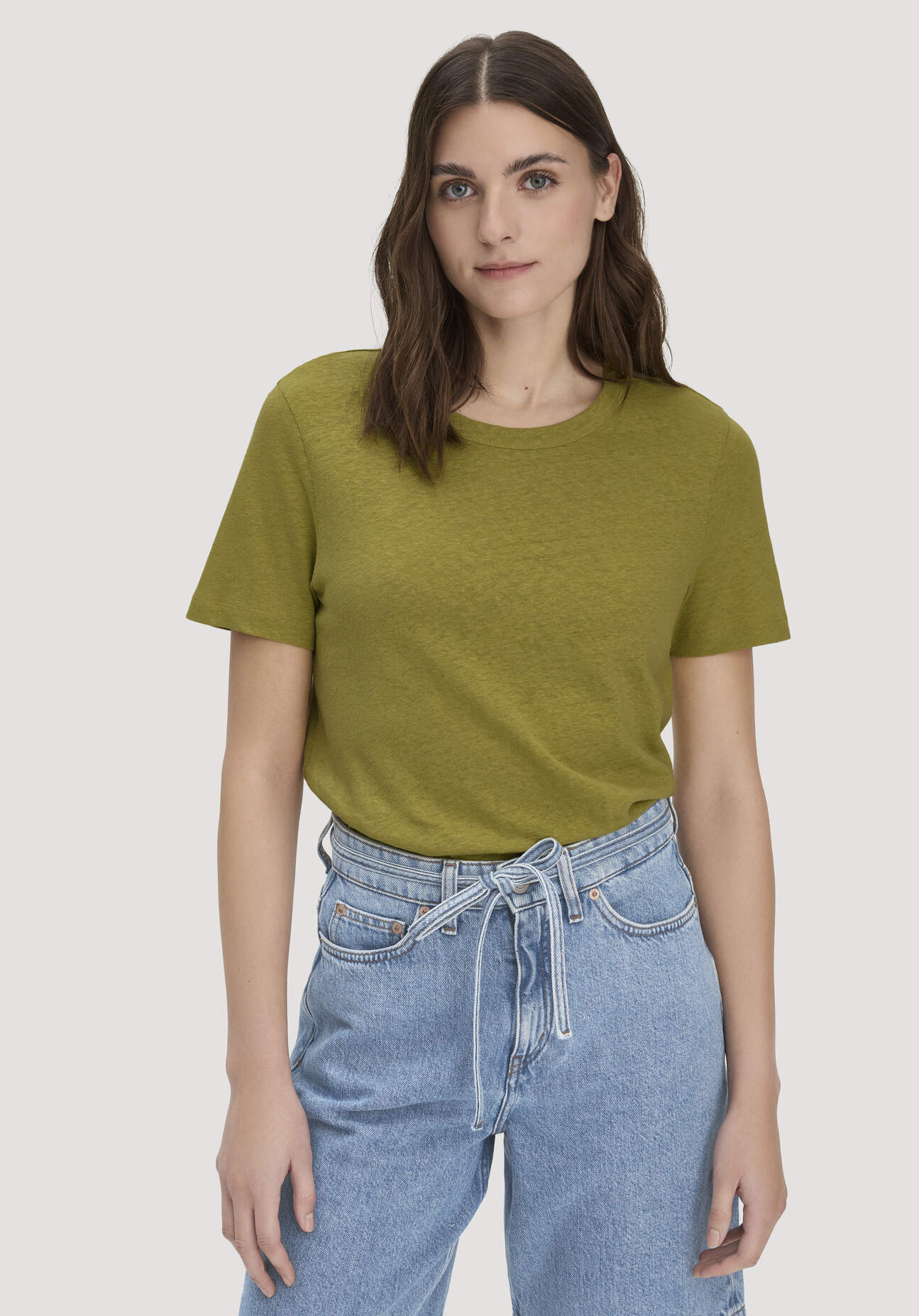 hessnatur Damen T-Shirt Relaxed aus Leinen und Bio-Baumwolle - grün Grösse34