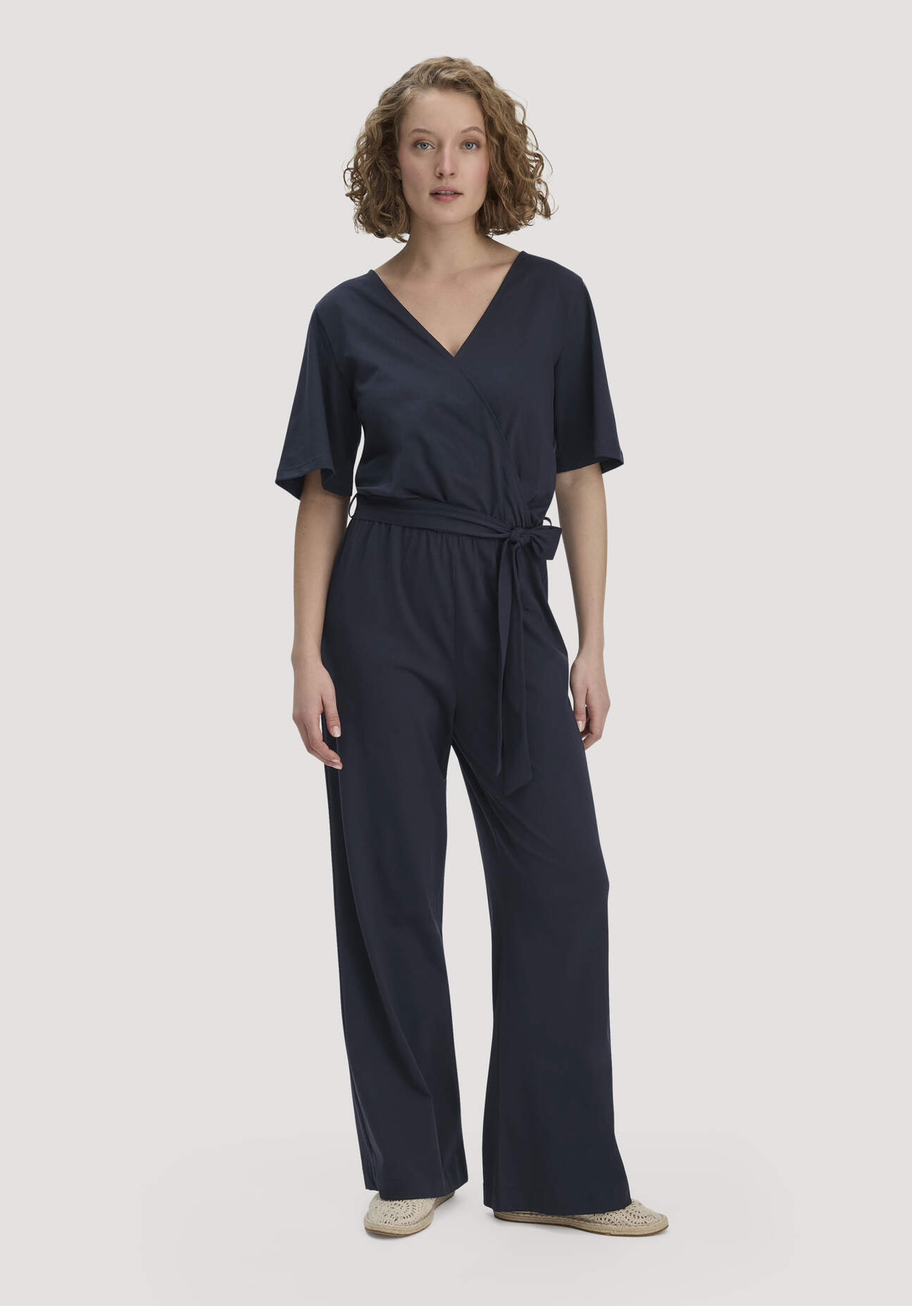 hessnatur Damen Jersey Overall Relaxed aus Bio-Baumwolle - blau Größe 46