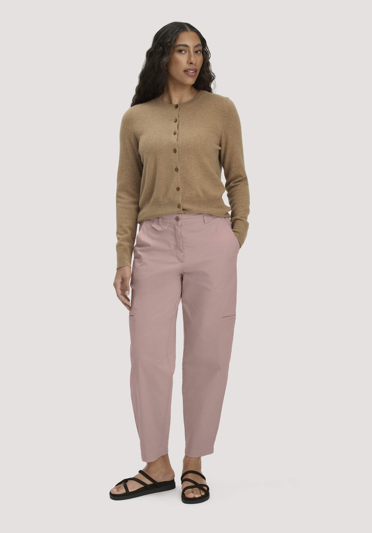 hessnatur Damen Hose Soft Utility Cargo Relaxed aus Bio-Baumwolle - rosa Größe 48