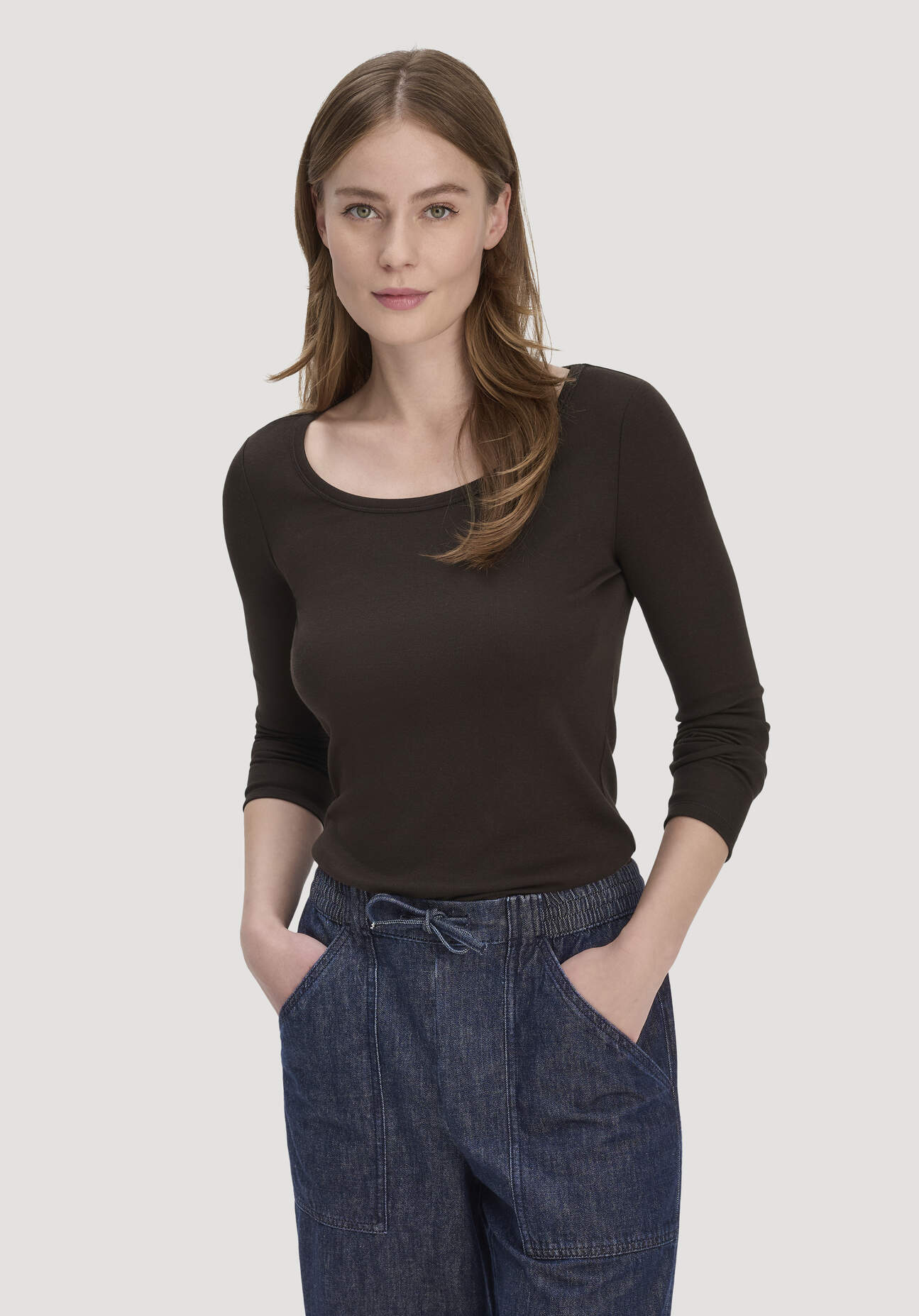 hessnatur Damen Softrib Longsleeve Fitted aus Bio-Baumwolle und TENCEL™ Modal - braun Größe 36