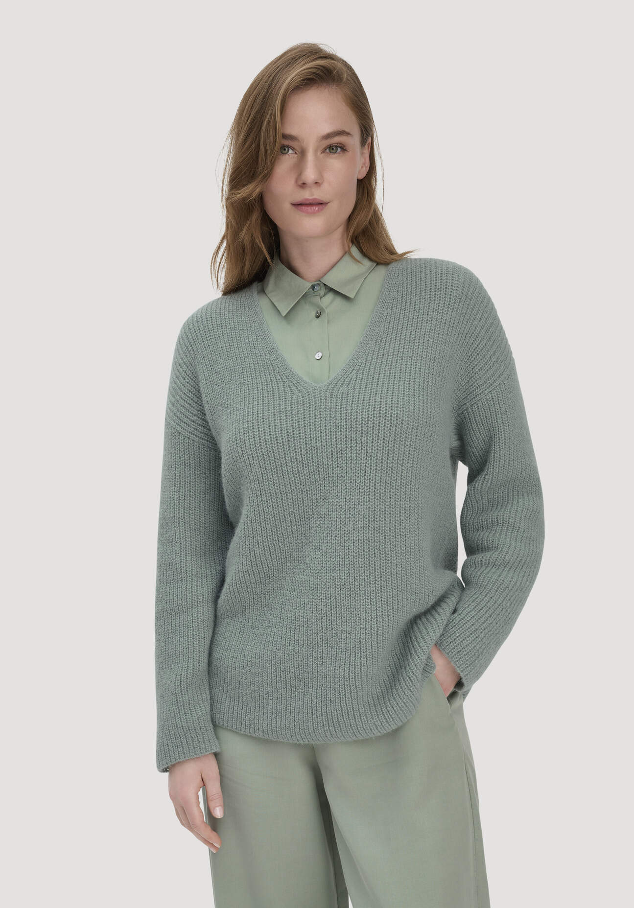 hessnatur Damen Strick Pullover Relaxed aus Alpaka - grün Größe XL