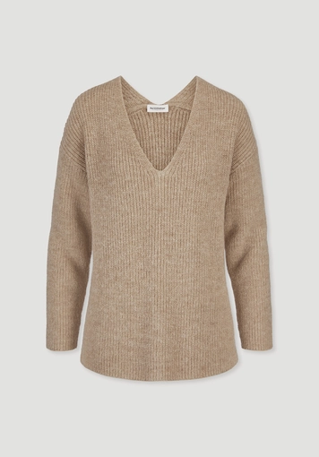Relaxed knitted sweater made from pure alpaca