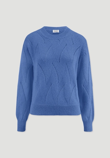 Relaxed knitted sweater made from pure alpaca Relaxed knitted sweater made from pure alpaca