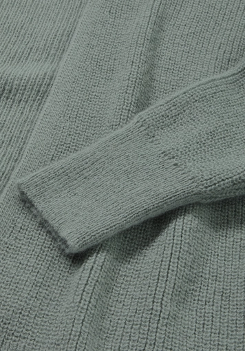 Oversized knitted jacket made of pure alpaca - 5