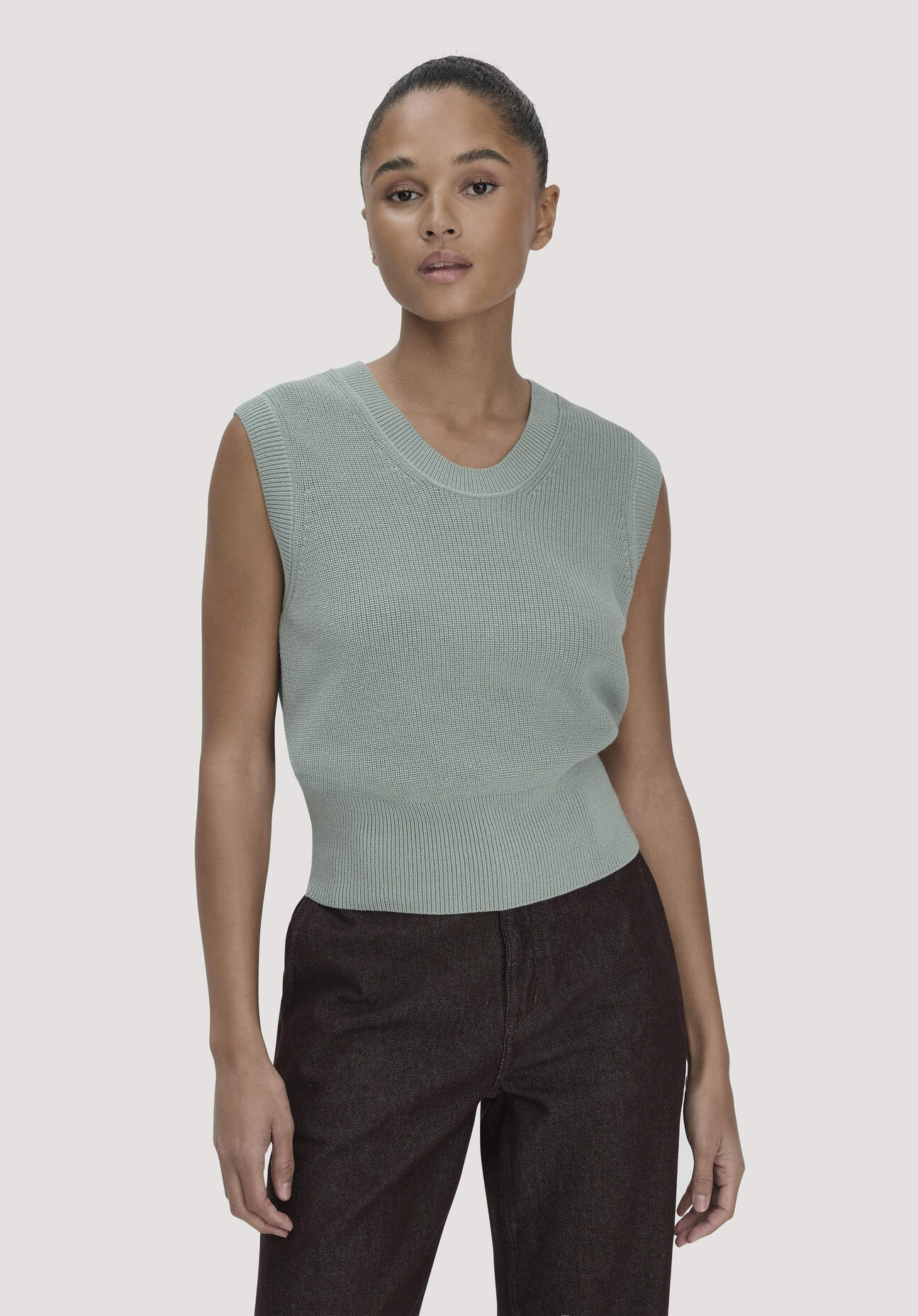 hessnatur Damen Strick Top Regular aus Bio-Baumwolle - grün Größe L