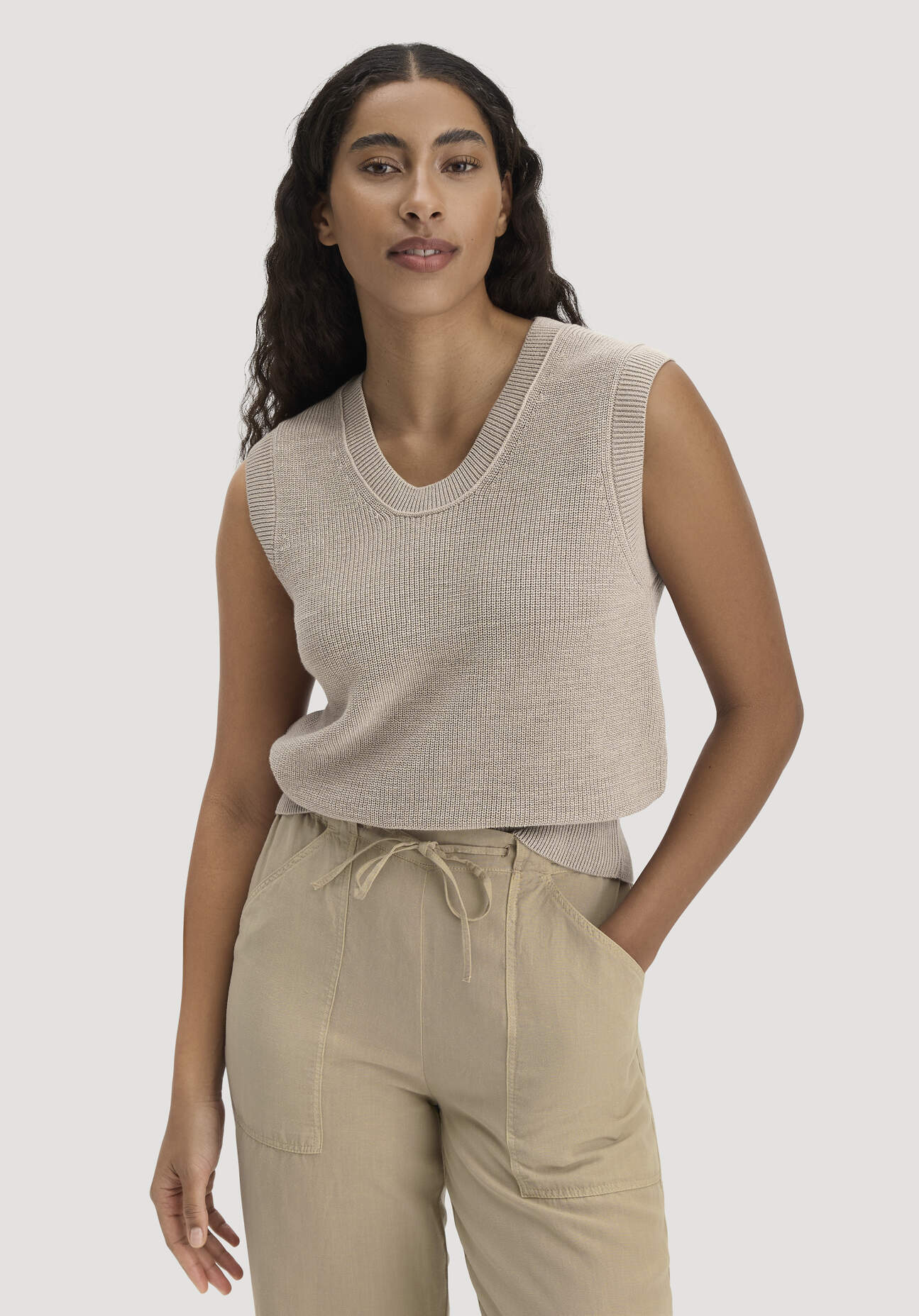 hessnatur Damen Strick Top Regular aus Bio-Baumwolle - beige Größe M