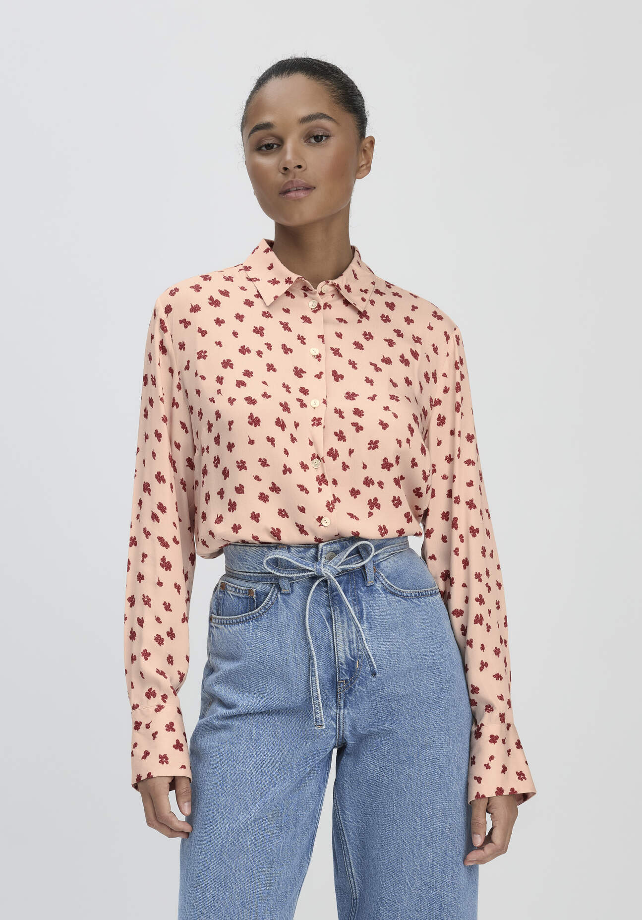 hessnatur Damen Print Bluse Relaxed aus LENZING™ ECOVERO™ Viskose - orange Größe 44