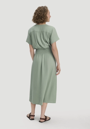 Muslin dress with fitted waist, midi length, made from pure organic cotton - 1