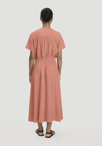 Musselin Kleid mit Taillierung Midi aus reiner Bio-Baumwolle - 1
