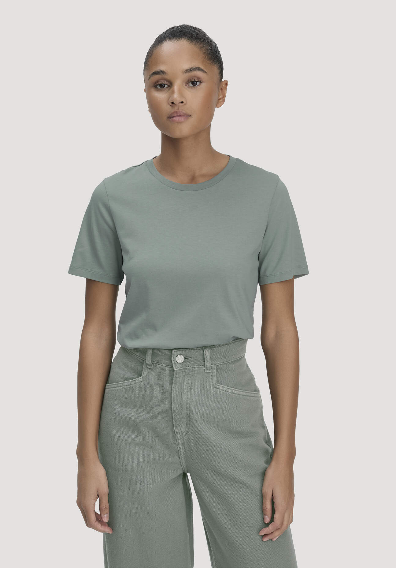 hessnatur Damen T-Shirt Regular aus Regenerative Organic Cotton (ROC) - grün Größe 36