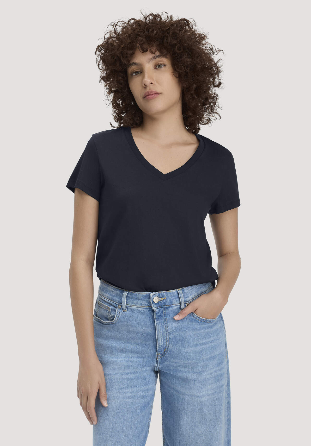 hessnatur Damen T-Shirt Regular aus Bio-Baumwolle - blau Größe 36