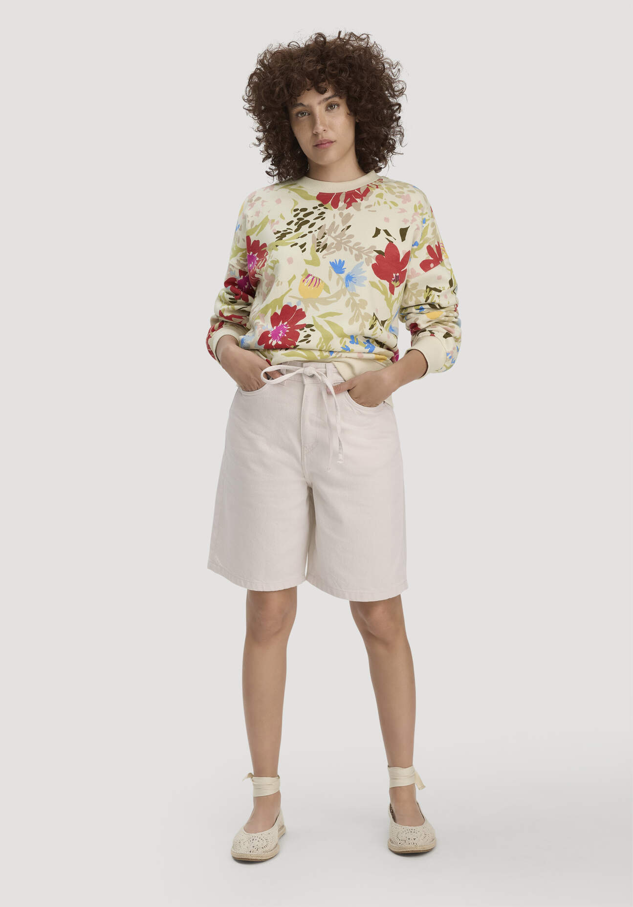 hessnatur Damen Jeans Bermuda UNDYED aus Bio-Baumwolle und TENCEL™ Lyocell - natur Größe 38